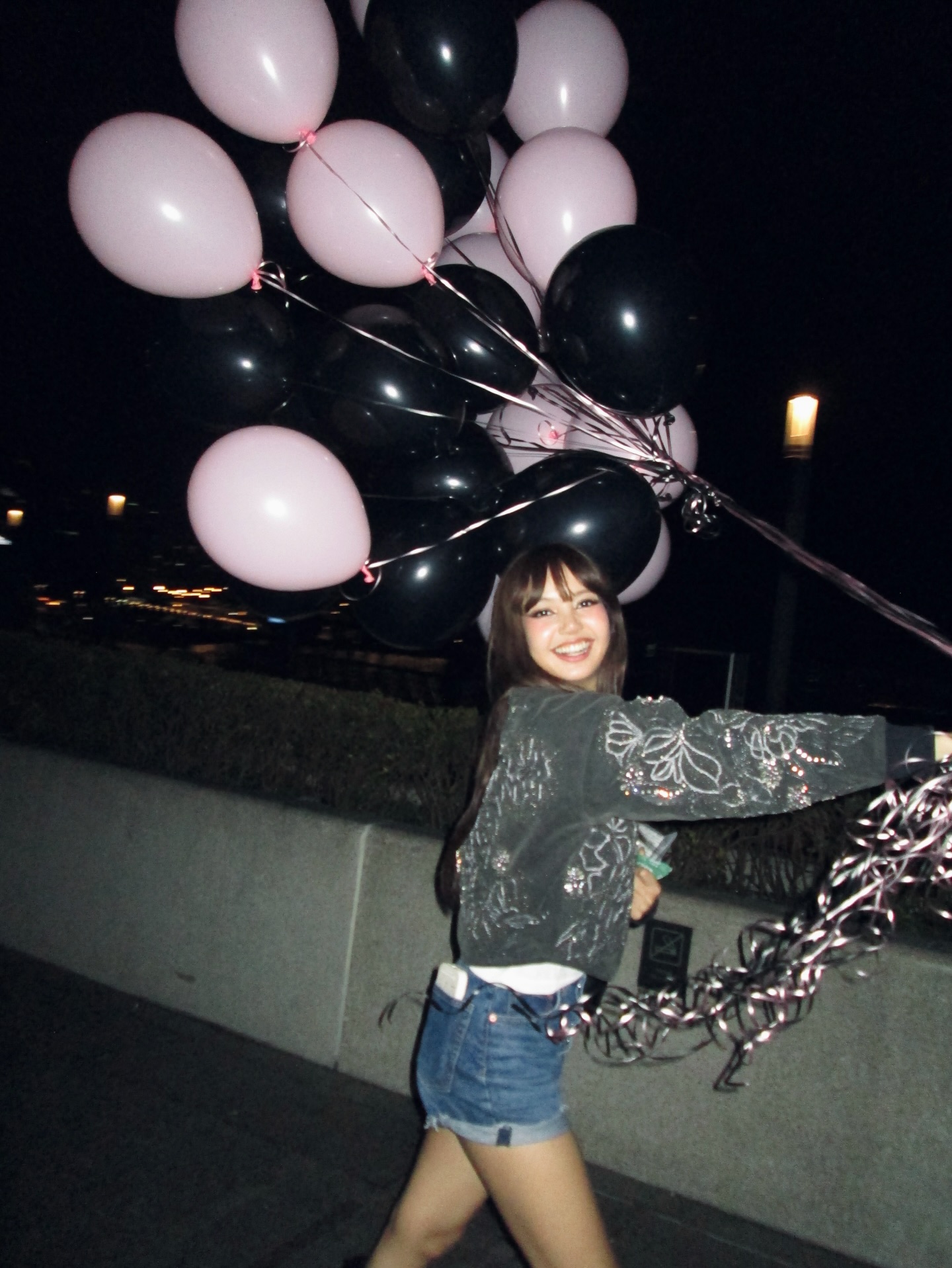 LISA — Balloon Night Smile