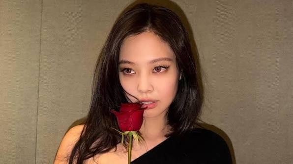 JENNIE의 "Dracula", 스포티파이 5억 스트리밍 돌파 🔥