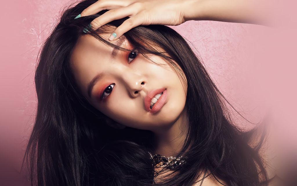 JENNIE Surpasses 8.3 Billion Spotify Streams