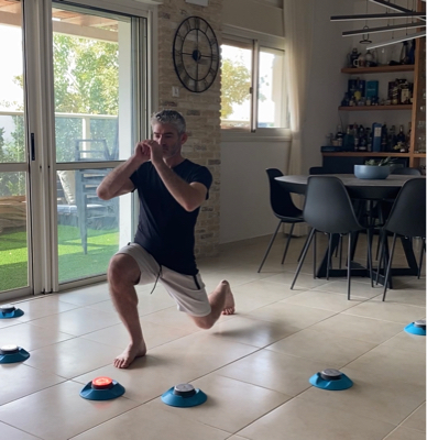 Lunge Out  Tap