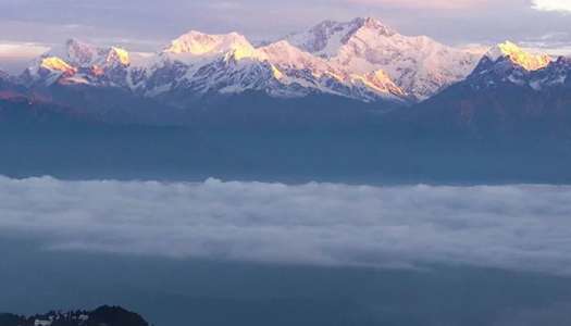 Explore top attractions in Darjeeling, India – travel guide.