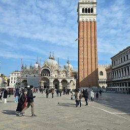 Piazza