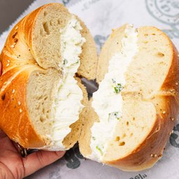 Bagel with cream cheese