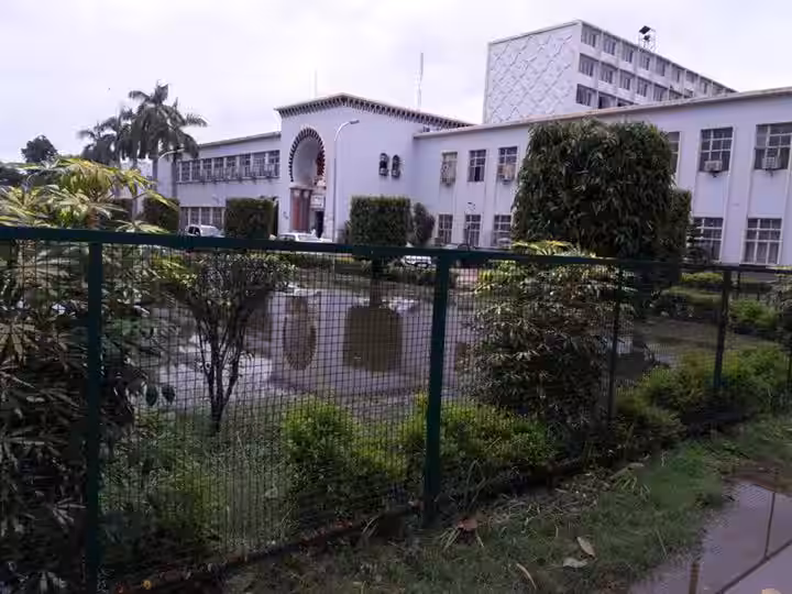 Maulana Azad Library 2