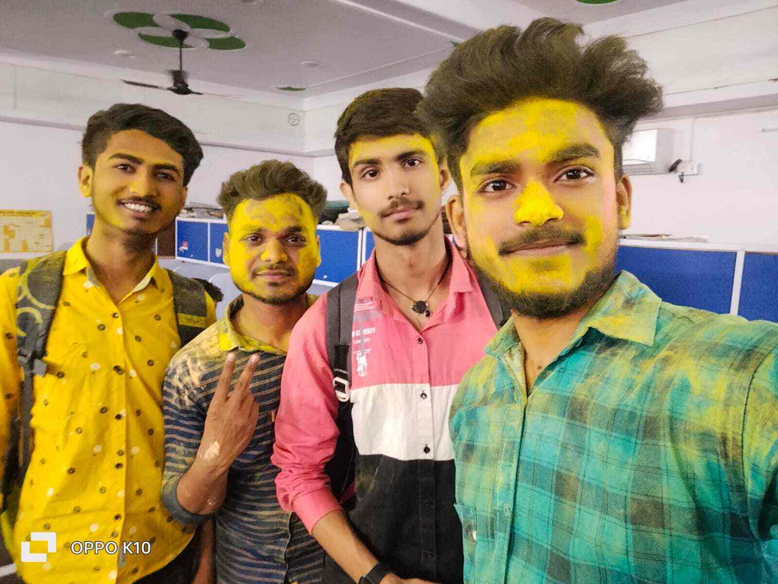 Shree Gayatri Library Banda 3