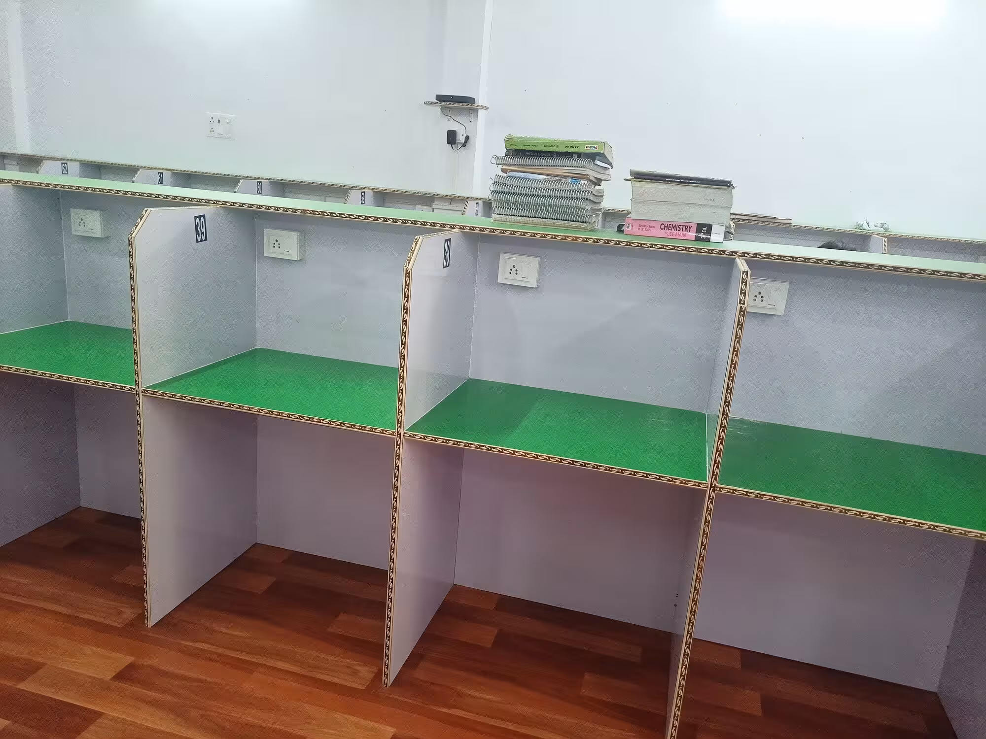 Career Dreams Library Sector 1 4