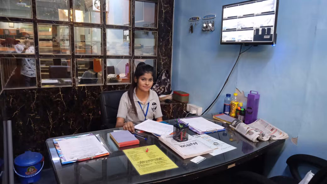 Akansha Library 4
