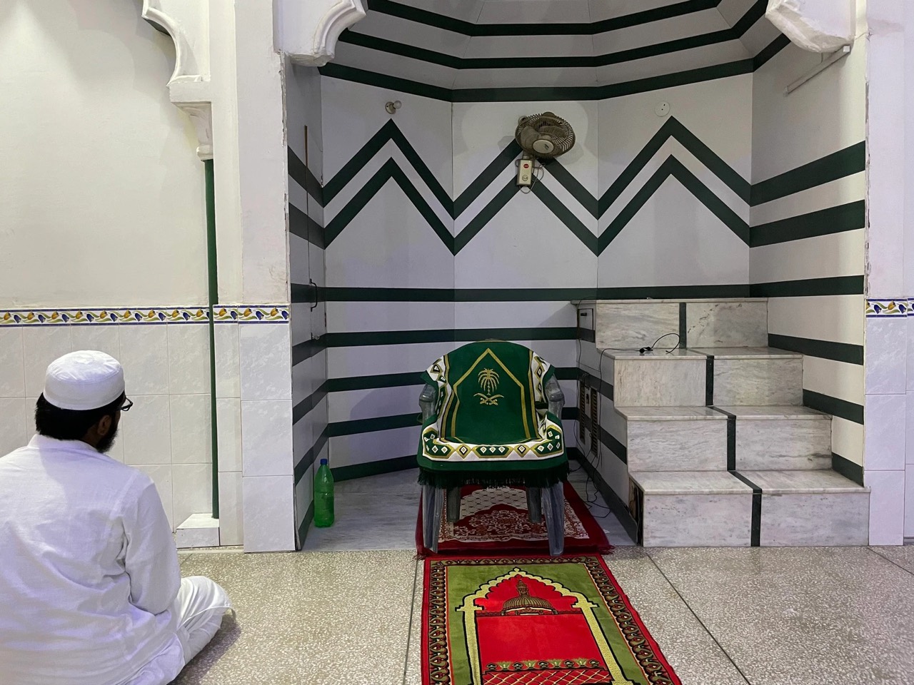 Al Huda Masjid And Library 3