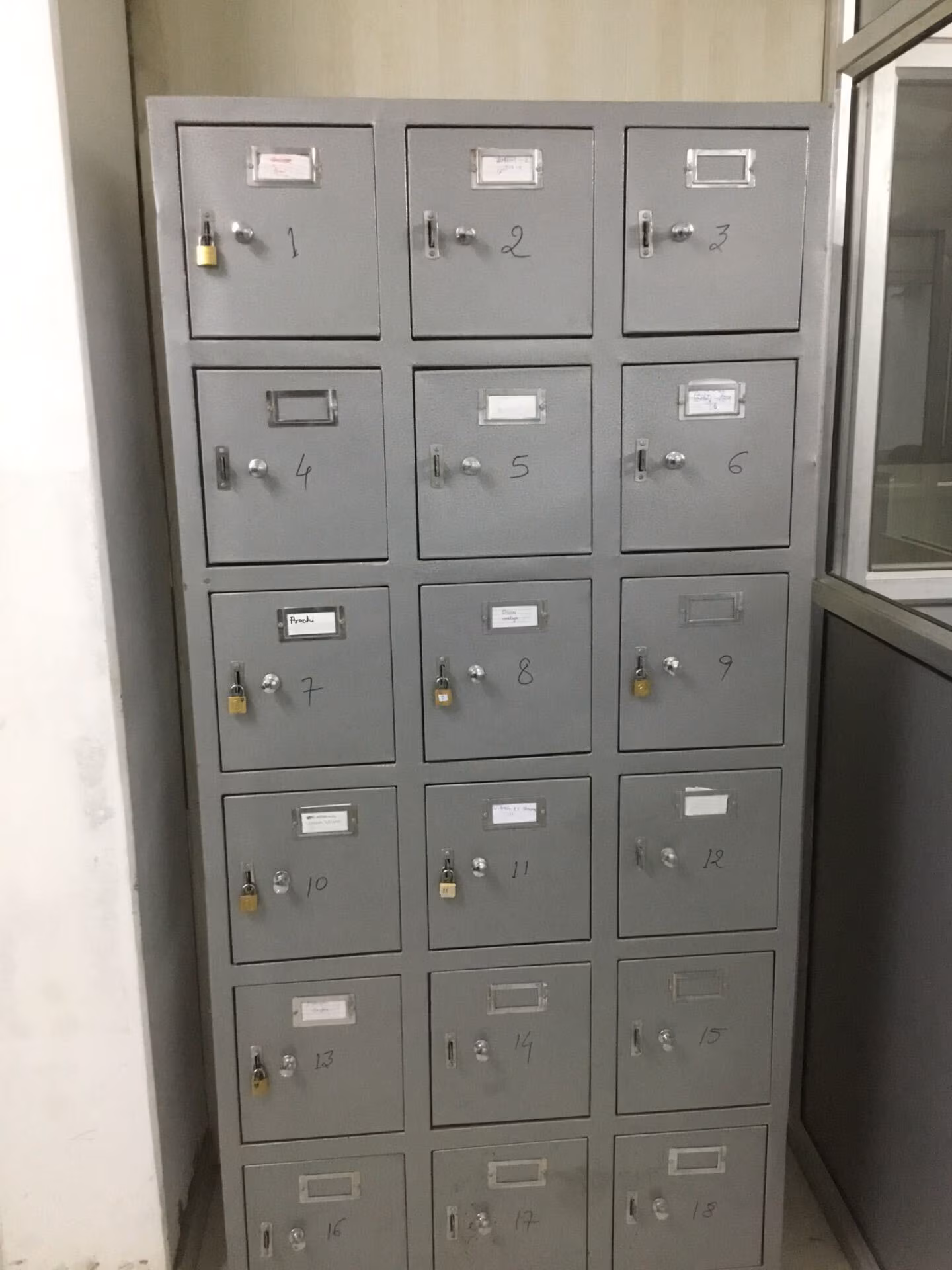 Army Library 3