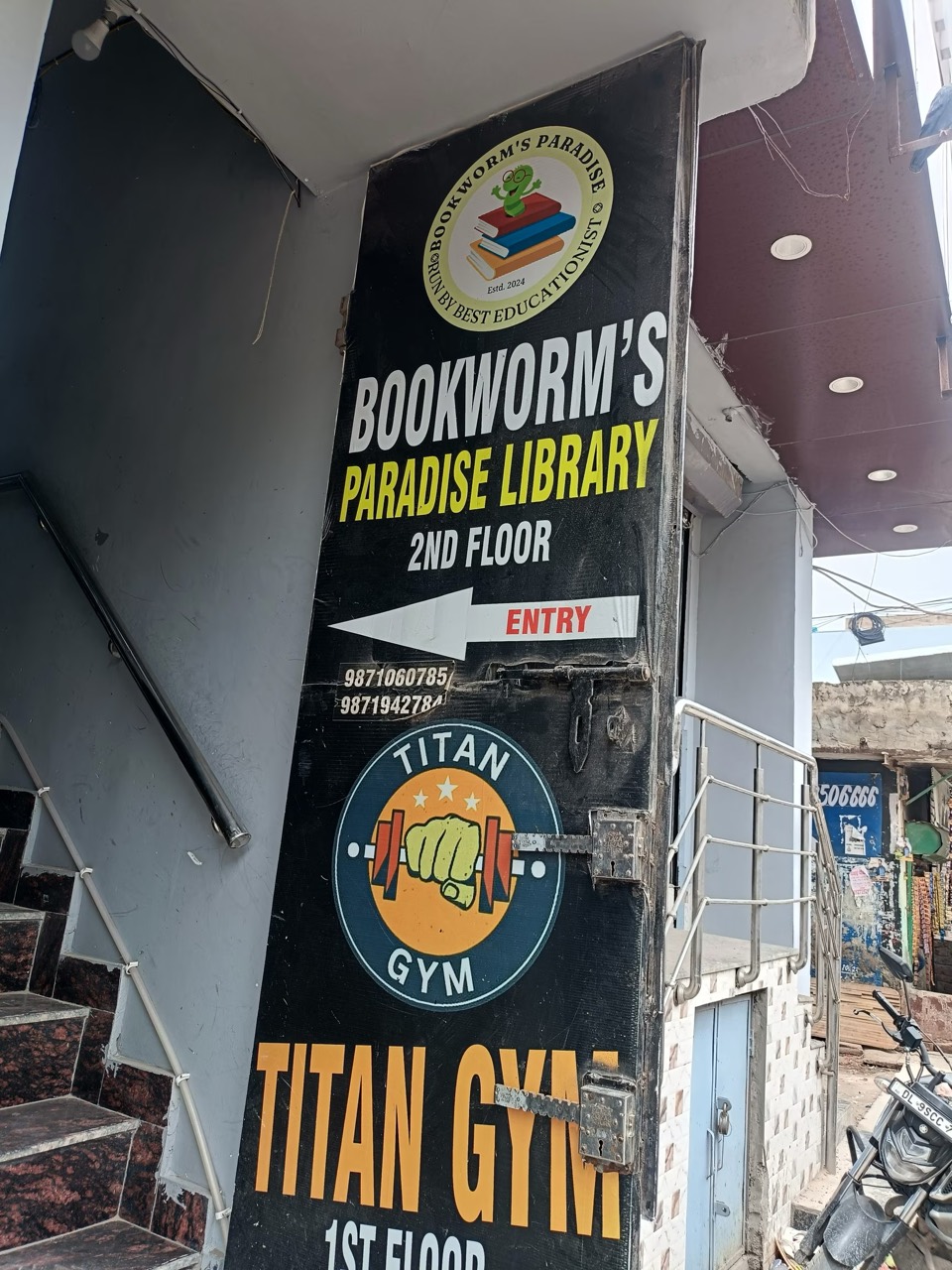 Book Worm Pradise Library 2