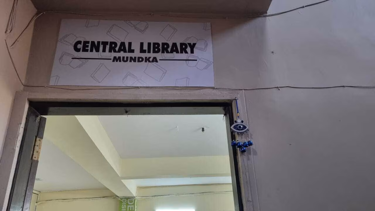 Central Library Mundka 3