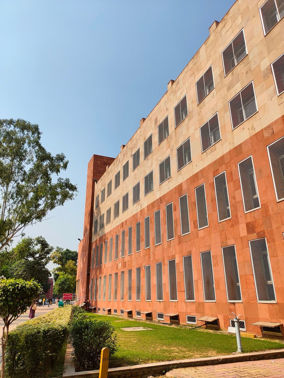 Dr. Zakir Husain Library 2