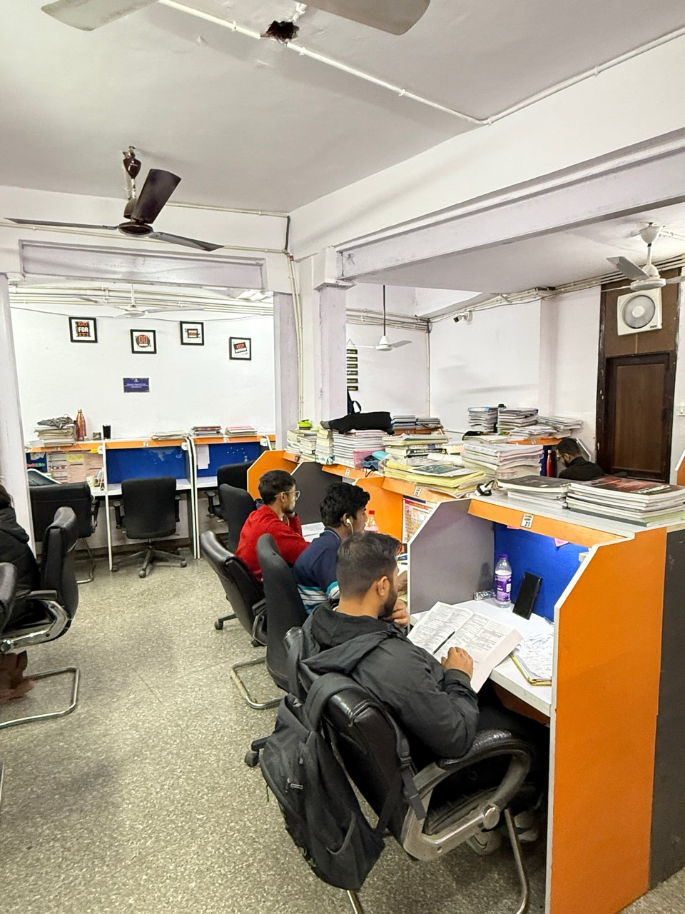 Friends Library 3