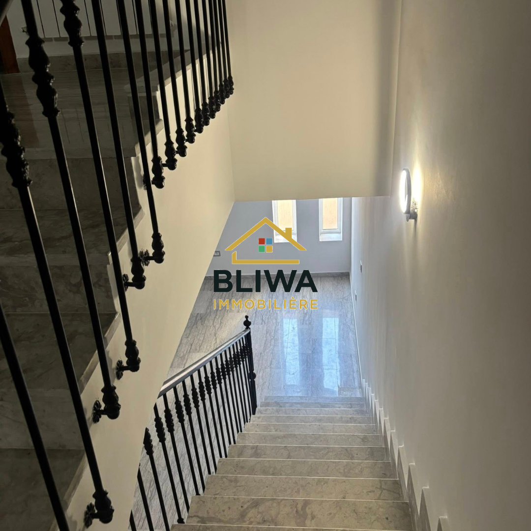 A louer Duplex très haut standing S+3