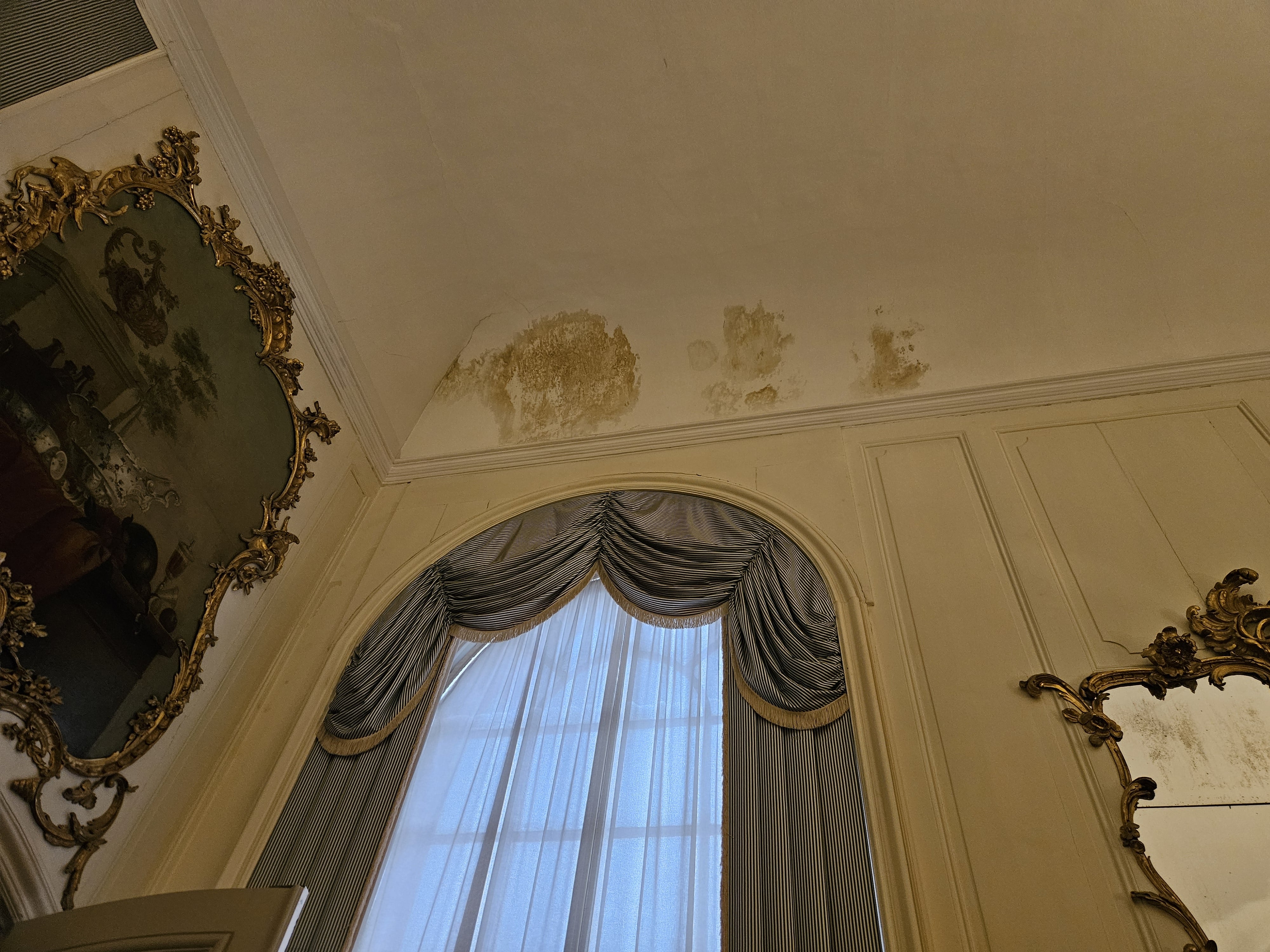 Bild Feuchtigkeitsschaden im Schloss Sanssouci