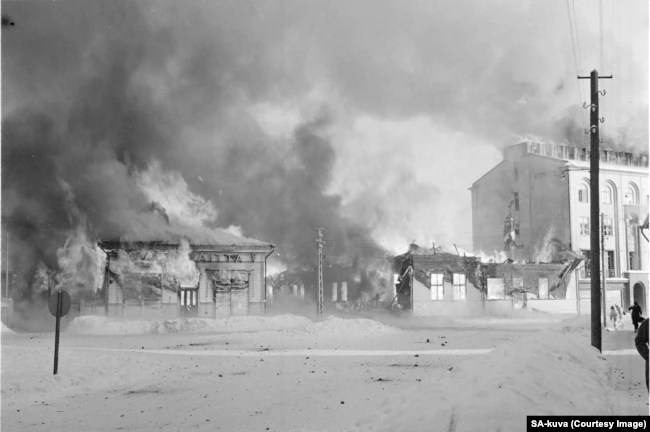 Kasabadaki Bombardıman