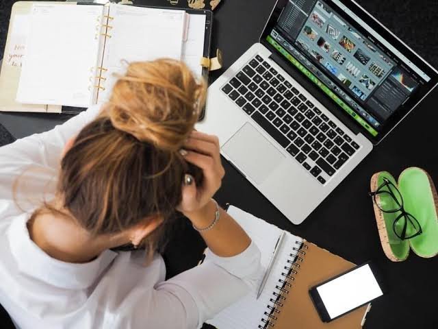 Telefon veya bilgisayar başında sağlığımız