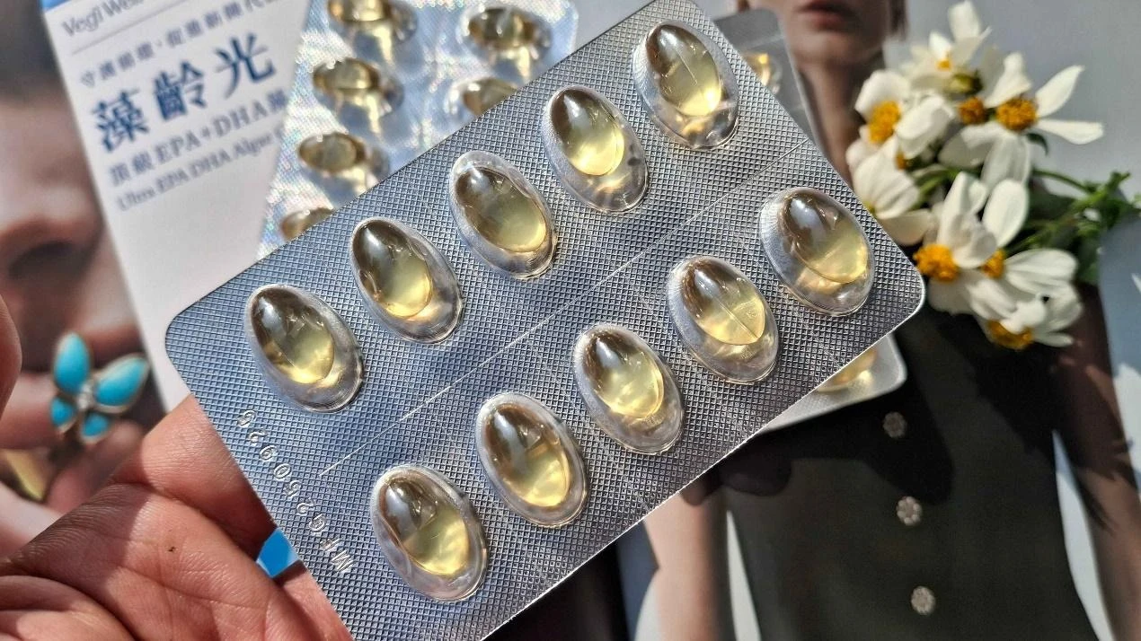 一張含有 人員, 時尚配件, 花, 手工的 的圖片

AI 產生的內容可能不正確。