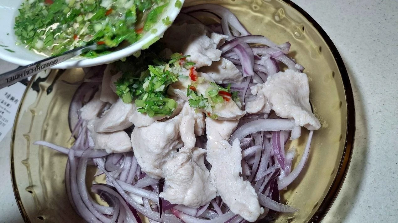 一張含有 食物, 菜餚, 原料, 綠葉蔬菜 的圖片

AI 產生的內容可能不正確。