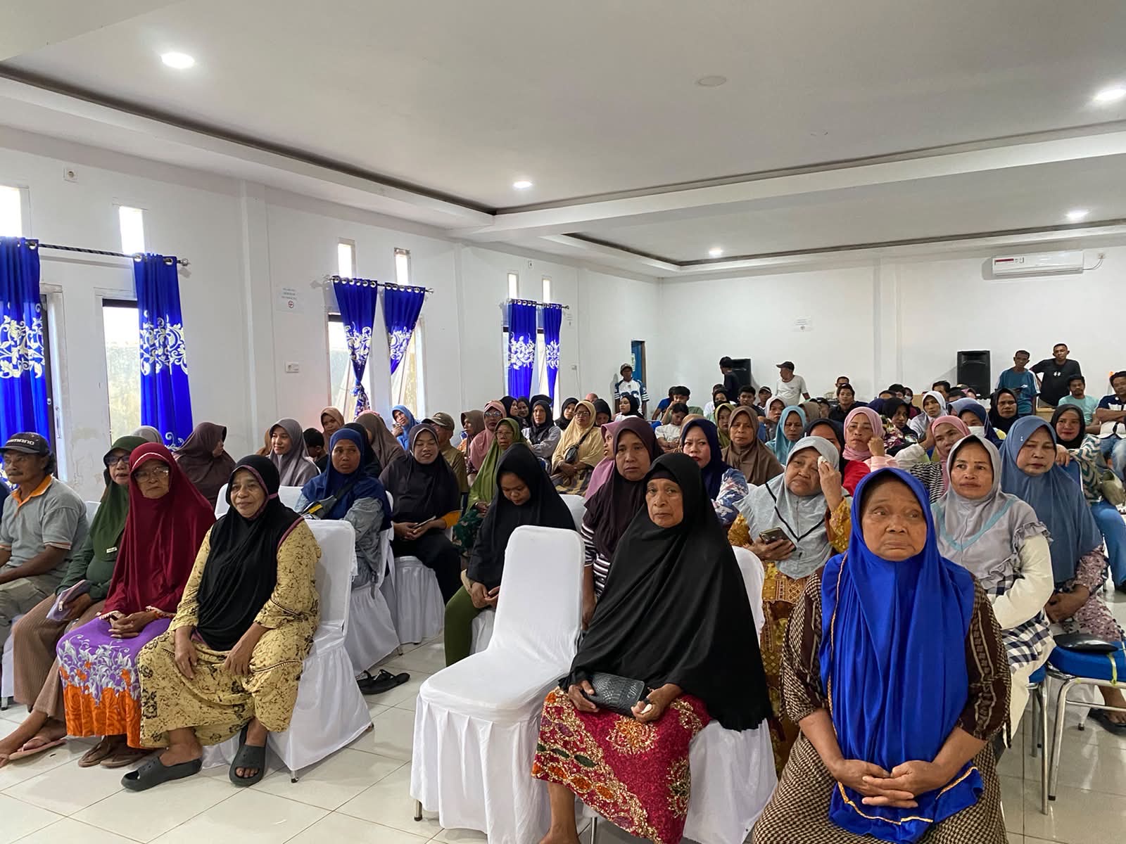 Anggota DPR RI Bersama Bupati Pulau Taliabu, Ajak Masyarakat Konsumsi Ikan di Acara Safari Gemarikan