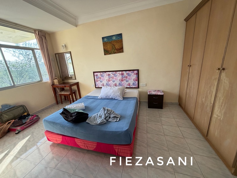 Teluk Batik Holiday Apartment