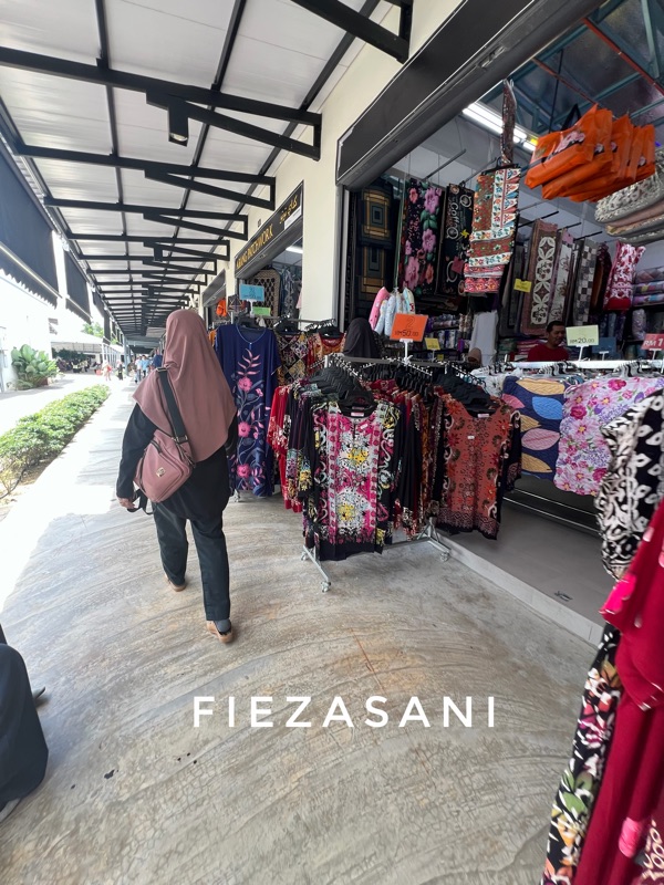 shopping padang besar