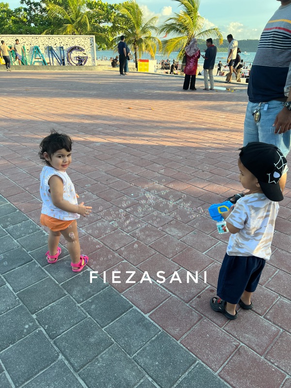 Fieza Sani, pantai cenang langkawi