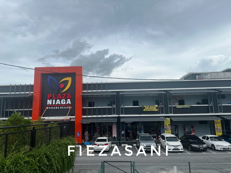 padang besar market