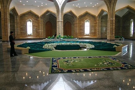 (Esad'ın mezarı) (Esad'ın mezarı)
