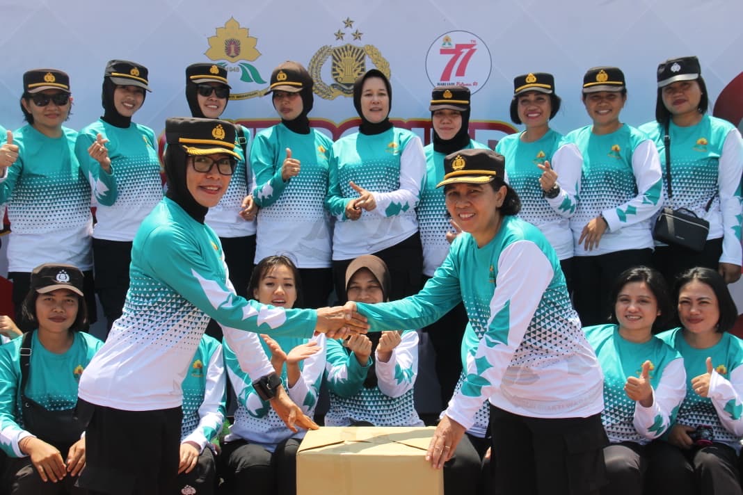 Polwan Polda Sulteng Ikuti "Outbond"