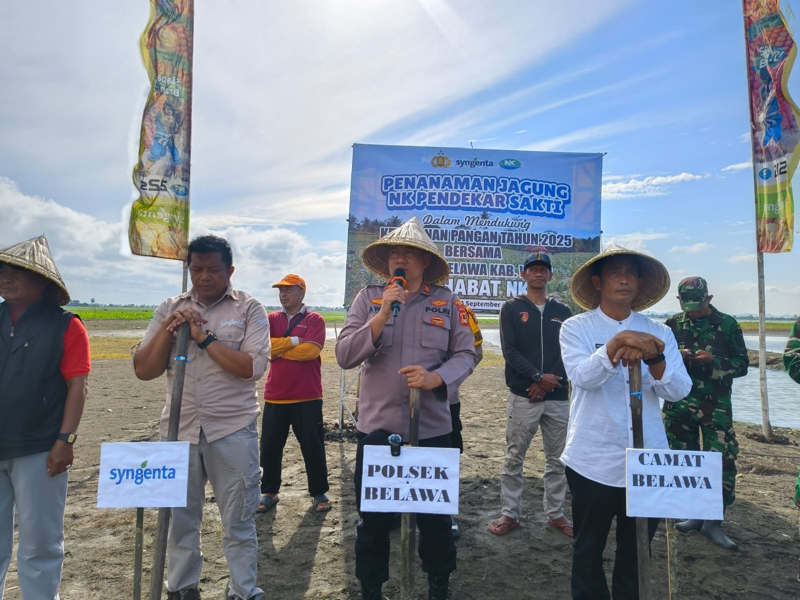 Kapolsek Belawa Ajak Warga Jaga Ketahanan Pangan Lewat Gerakan Tanam Jagung