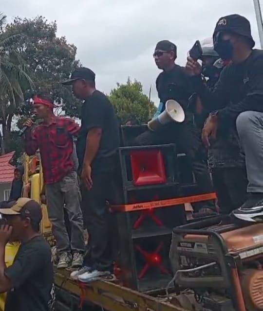 Petani Bombana Mengamuk: Harga Gabah Anjlok, Gapoktan Tuntut Kepala Bulog dan 3 Kadis Diganti