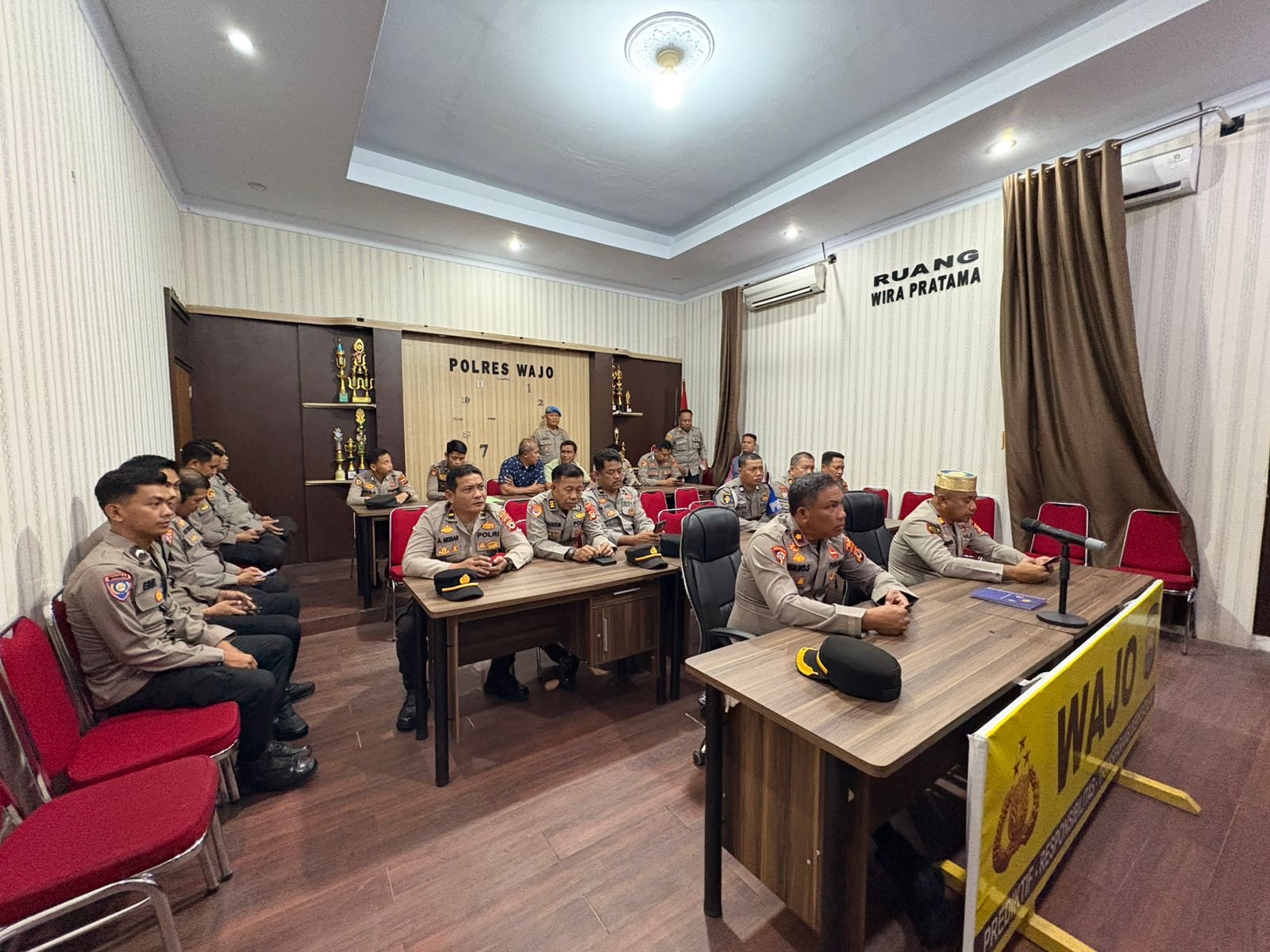 Tingkatkan Mental dan Spiritual Anggota, Polres Wajo Gelar Pembinaan Rohani Secara Rutin