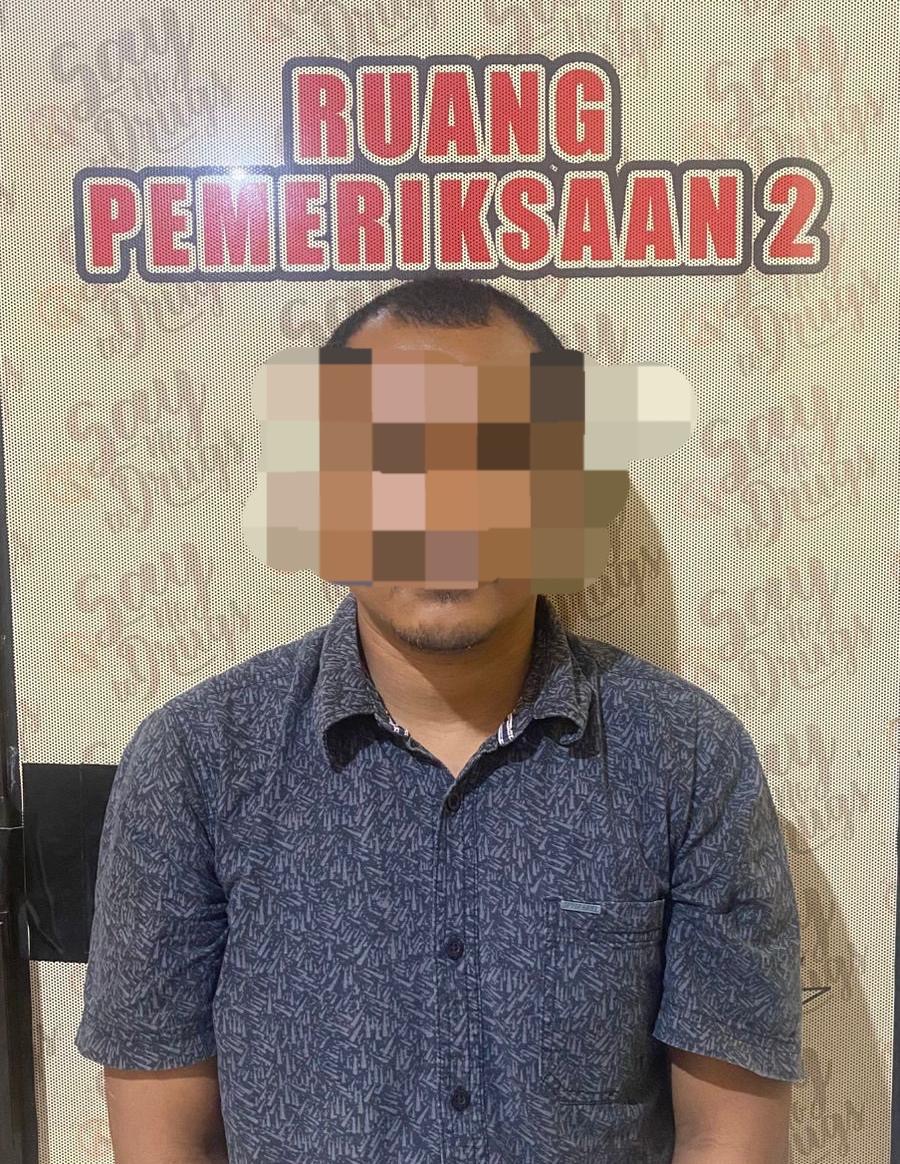 Sat Resnarkoba Polres Maros Sulsel, Tangkap Pengedar Narkotika, Edarkan Narkoba Lewat Ekspedisi Bandara



​