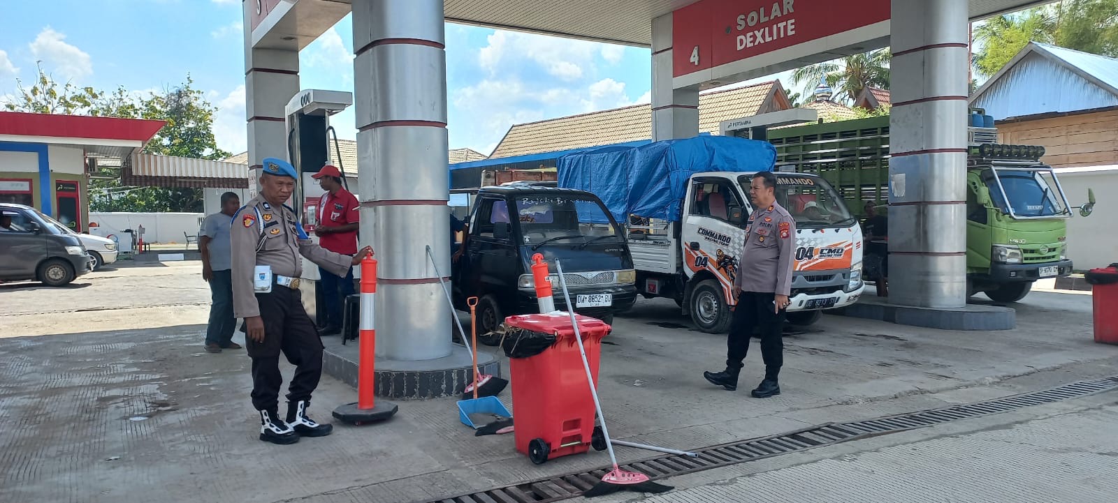 Polsek Pammana Pantau SPBU Ulugalung, Antisipasi Panic Buying dan Kecurangan BBM