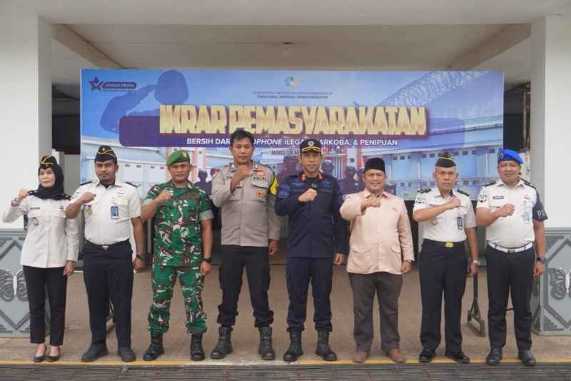 Wujudkan Ikrar Pemasyarakatan Bersih Dari Handphone Ilegal, Narkoba, Dan Penipuan, Lapas Kelas II B Kabupaten Maros Perkuat Komitmen Integritas