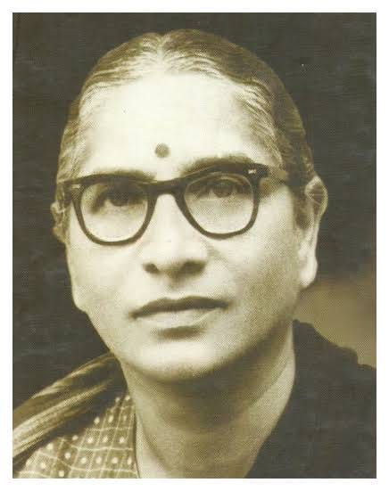 कोण आहेत इरावती कर्वे