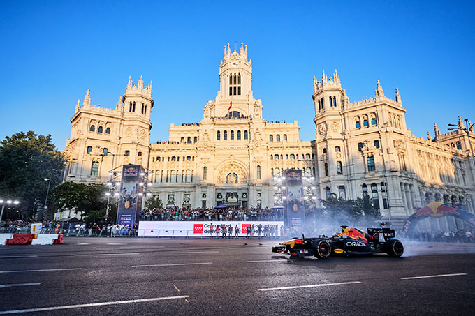 RedBull F1 Car driving around Madrid Senate Grand Prix