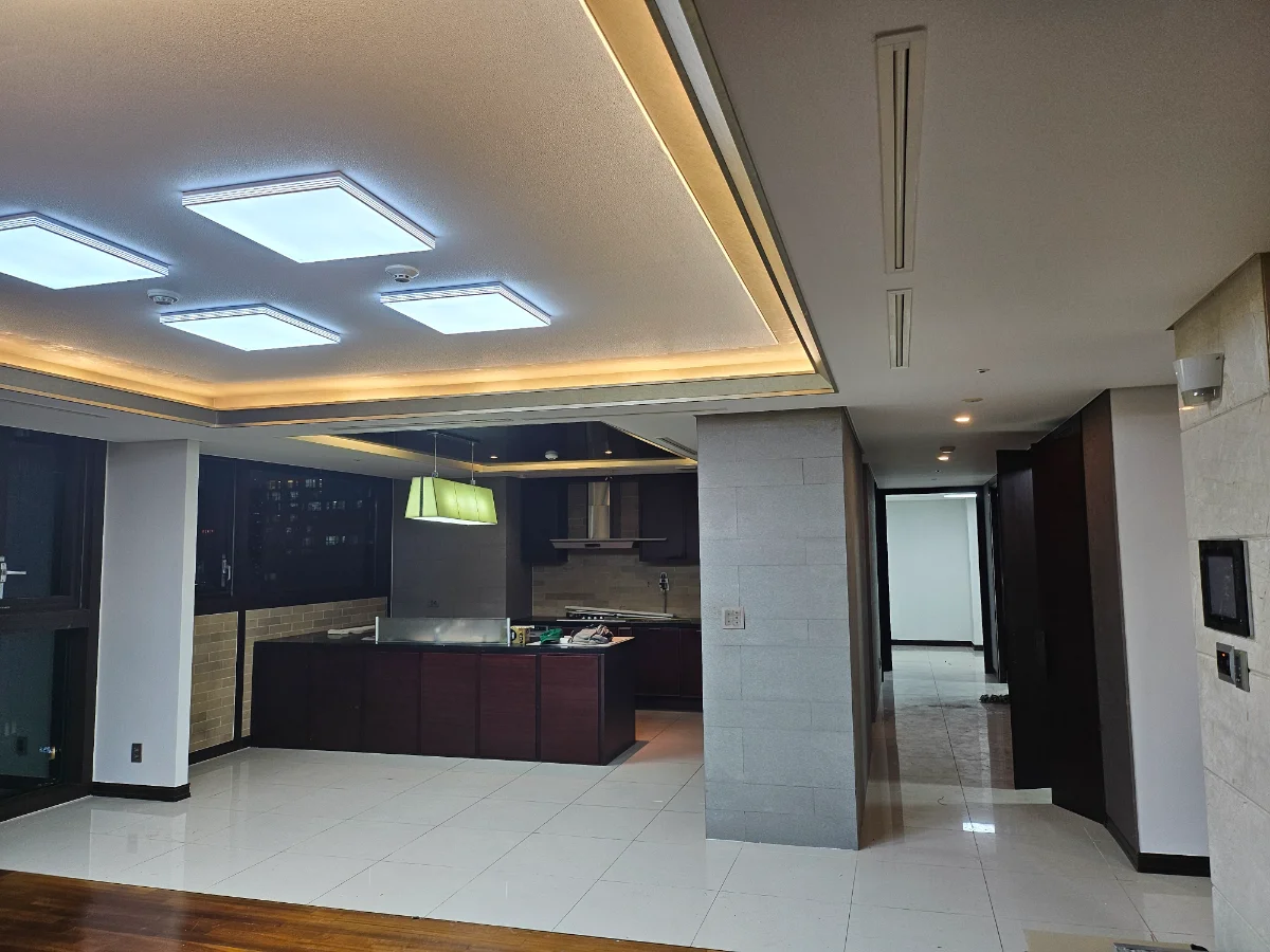 부천시 범박동 아파트 18평 도배 시공 후기｜곰팡이 제거·시공 과정 총정리 (완벽 가이드)