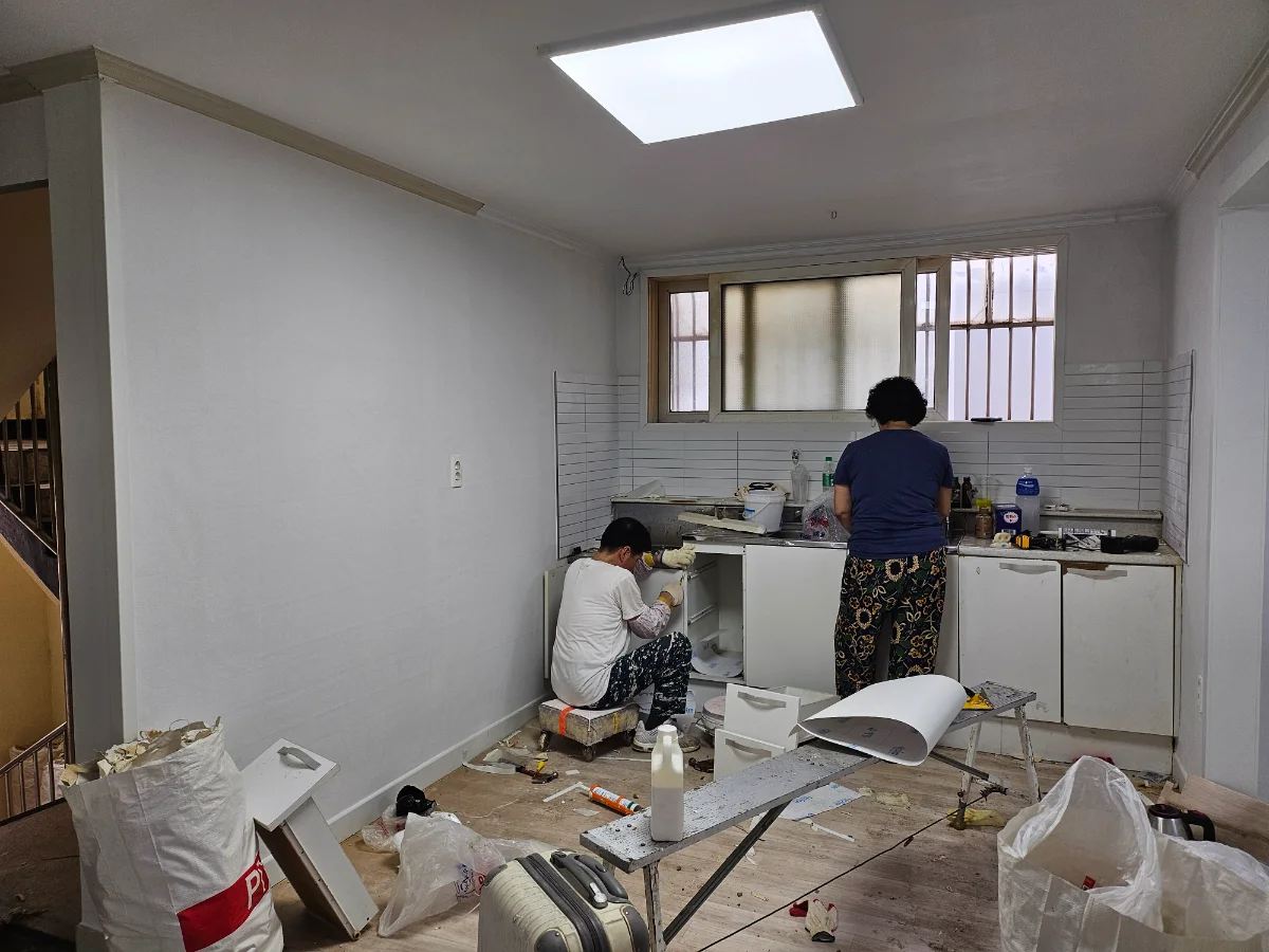 부천시 고강동 LH 13평 도배 시공 후기｜리모델링·전후 비교 총정리 (전문가 설명)