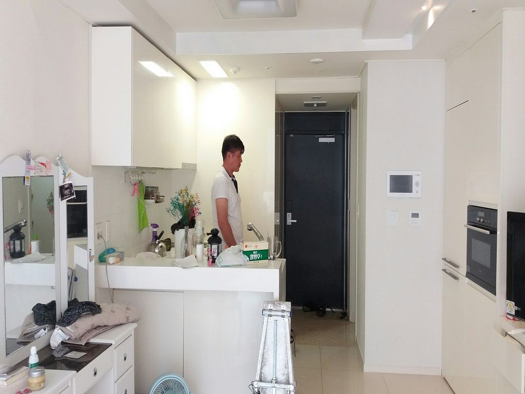 원룸 도배시공 후기 – 작지만 완벽하게, 깔끔한 공간 완성