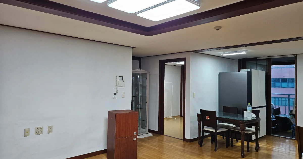 부천 상동 다정한마을 34평형 도배시공 후기｜전체 바탕 정리로 밝고 깔끔한 집 완성