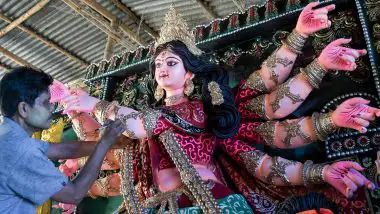 शारदीय नवरात्रि 2022 (दुर्गा प्रतिमा ): क्यों वेश्यालय की मिट्टी से बनाई जाती है मां दुर्गा की प्रतिमा? जानें क्या हैं इसके पीछे की मान्यताएं?