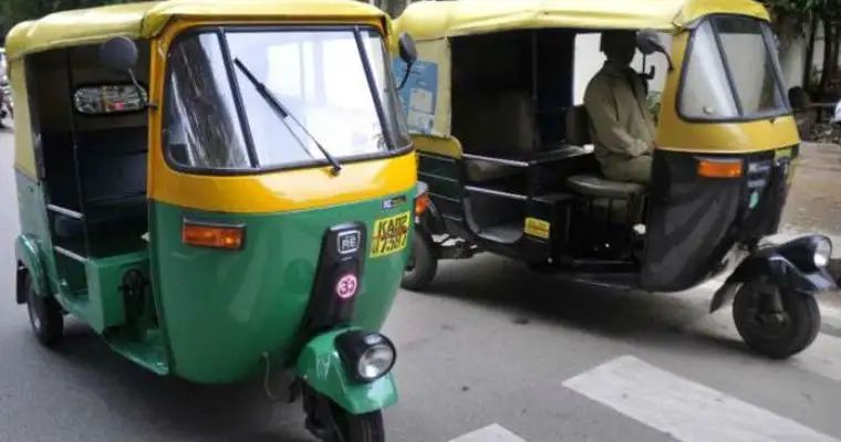 सवारियों से वसूल रहे थे मनमाना किराया, अब इस शहर में तीन दिनों में बंद हो जाएगी ओला-उबर की ऑटो सर्विस