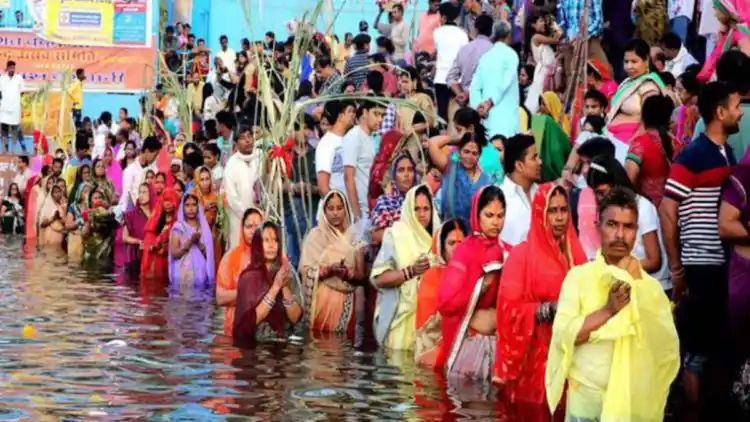 छठ पूजा 2022: पीएम मोदी और सीएम योगी ने दी छठ की बधाई, यूपी में सुरक्षा के पुख्ता इंतजाम, आज दिया जाएगा अस्तगामी सूर्य को अर्घ्य