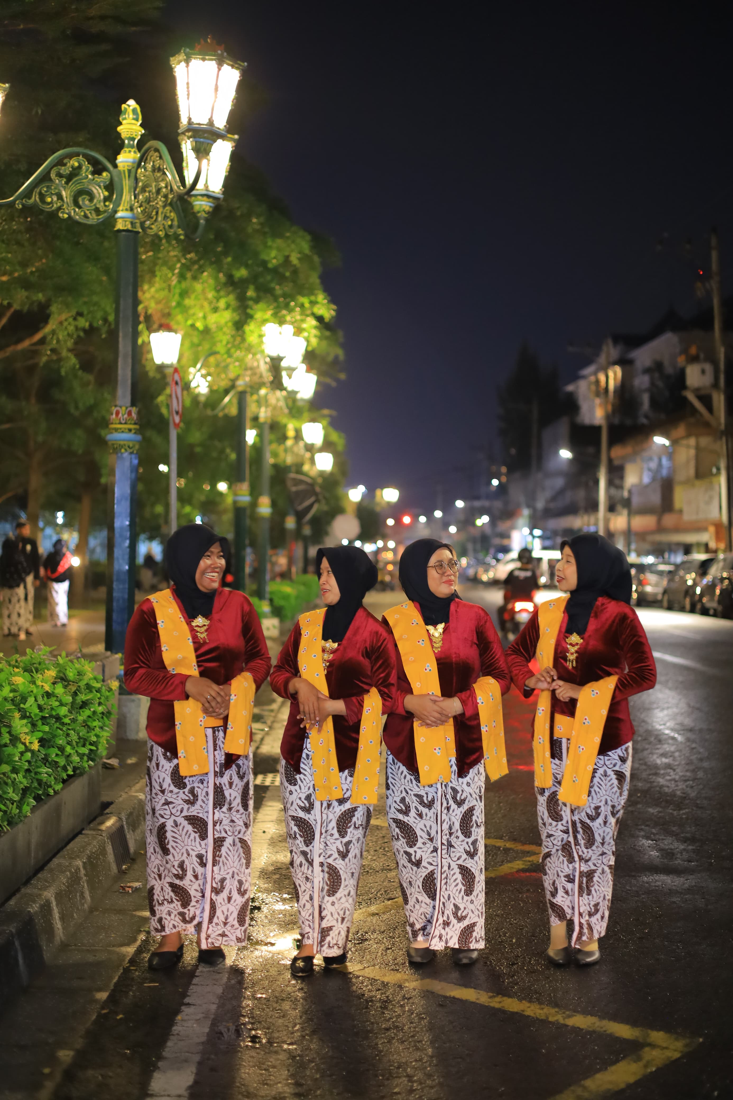 berkebaya di malioboro