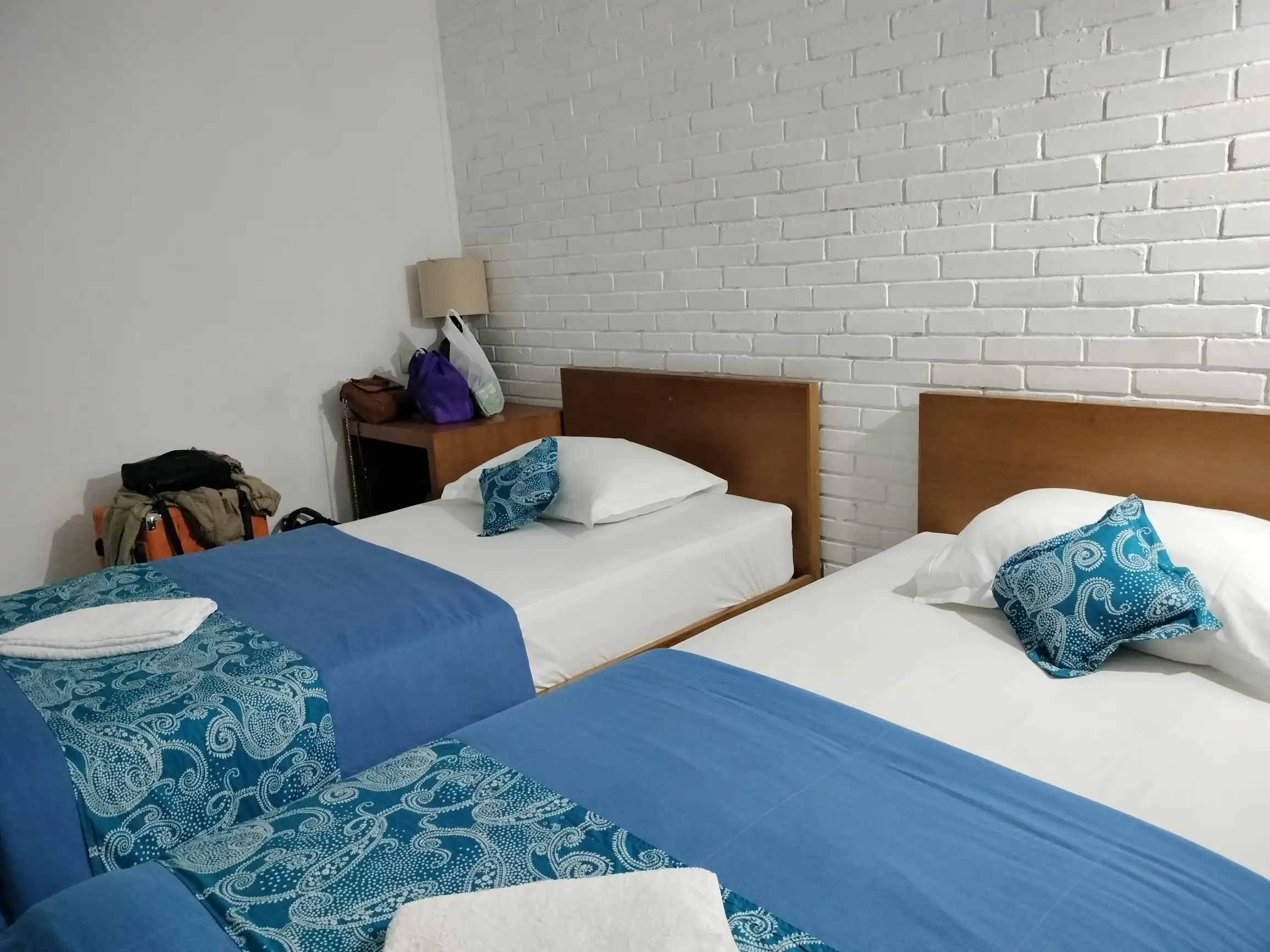kamar double pawon cokelat guesthouse yogyakarta