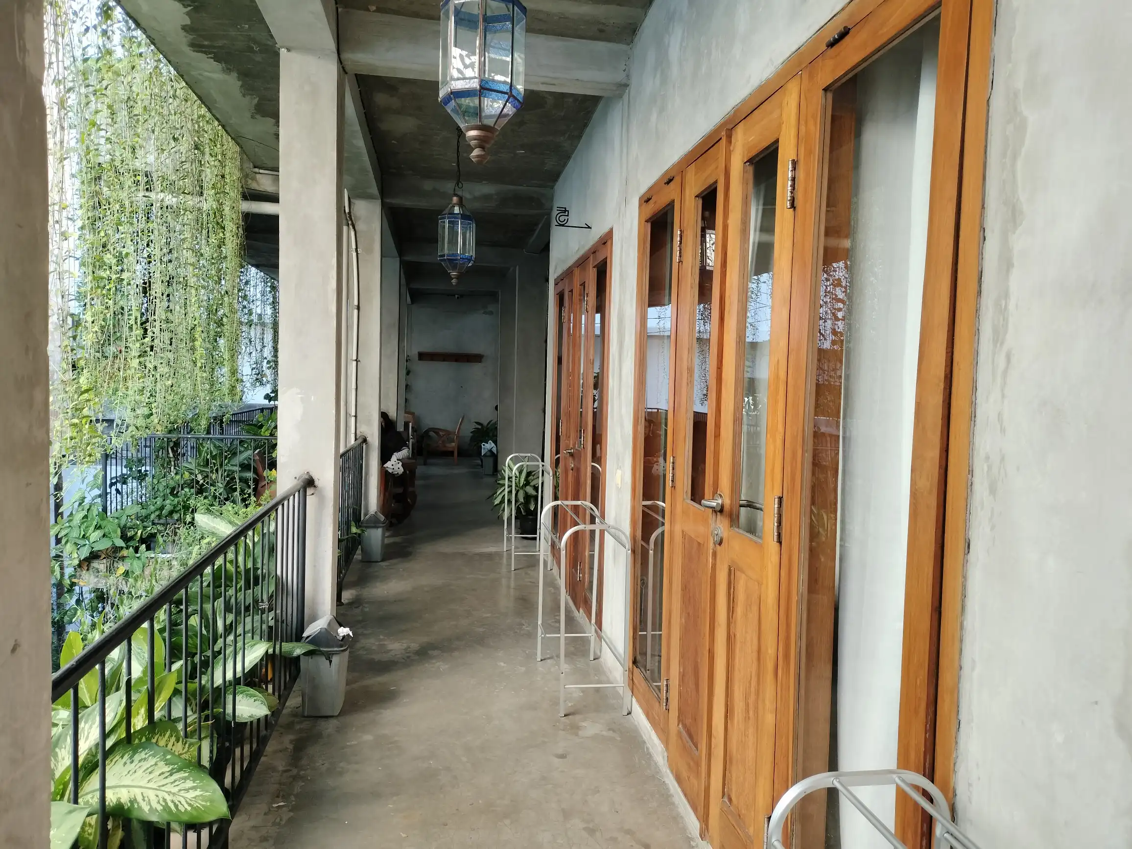 lantai 2 pawon cokelat guesthouse