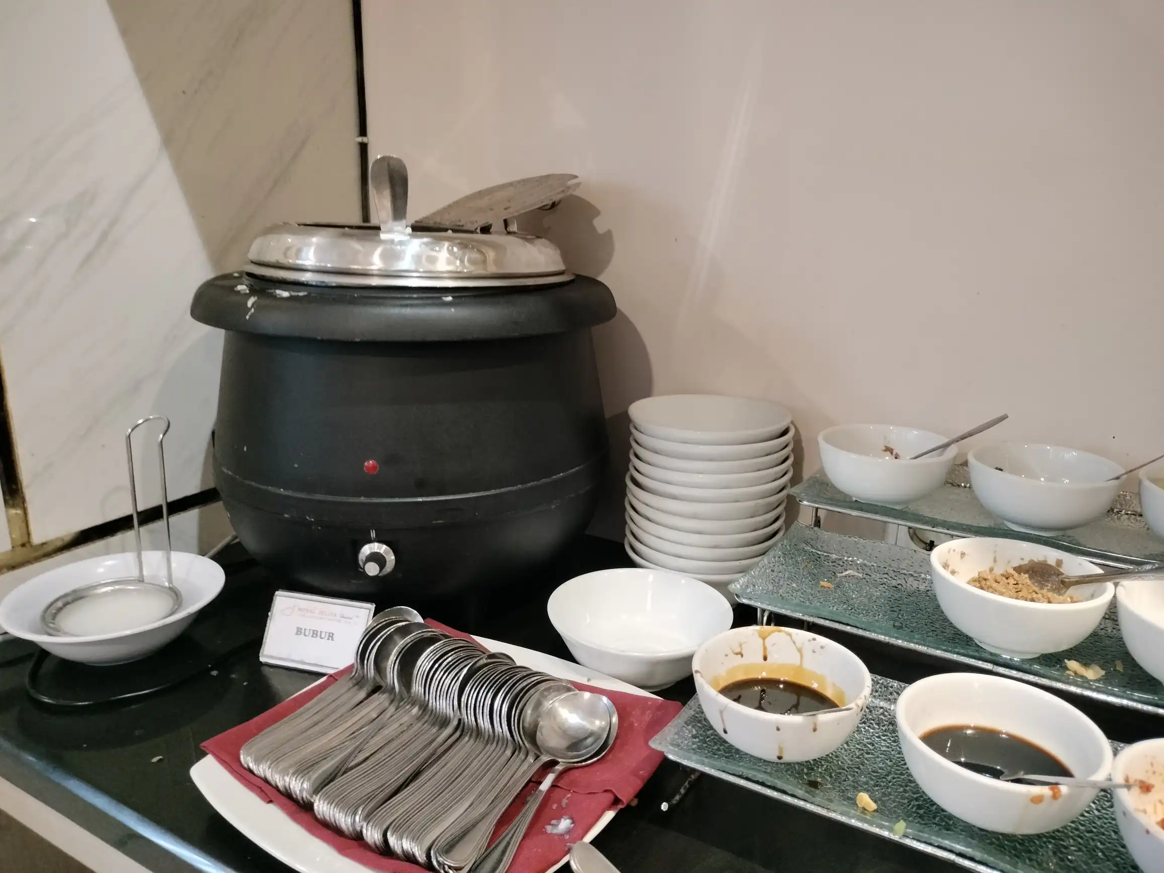 sarapan royal jelita hotel