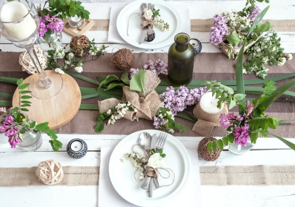 Comment intégrer les fleurs fraîches dans une décoration de table réussie ?